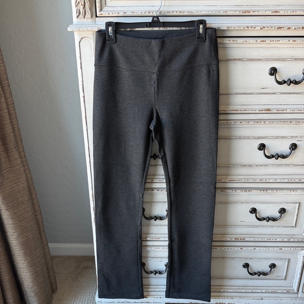 Calvin Klein Performance (Stretch) Charcoal Leggings size Medium. NWOT.